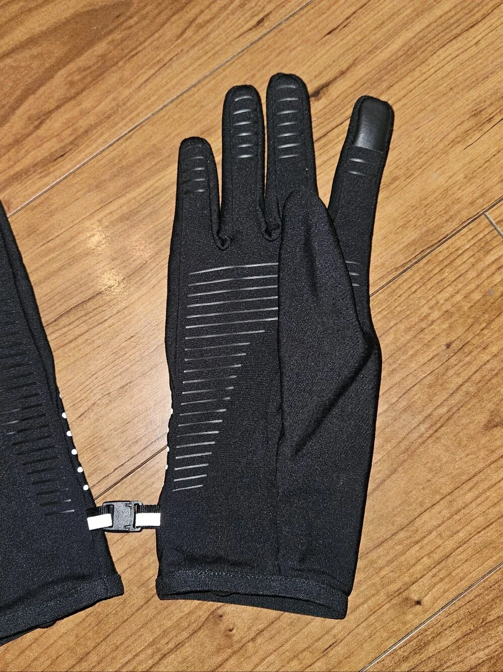 lululemon athletica Black Lightweight Running Gloves with Reflective Trim
